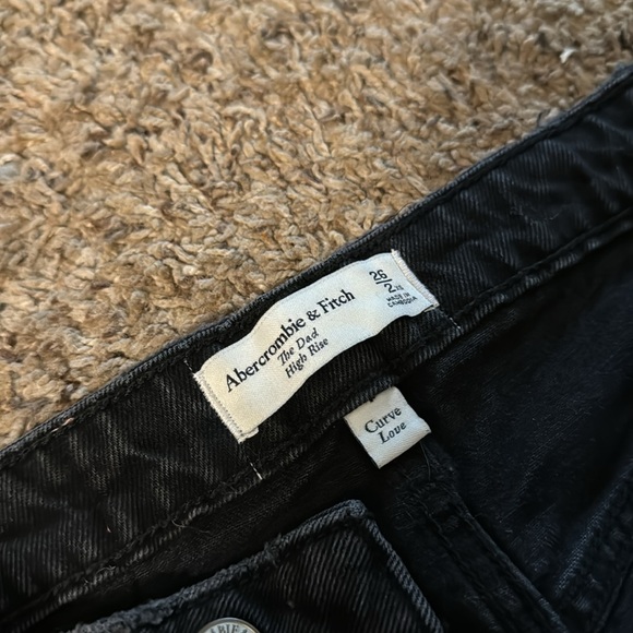 Abercrombie and Fitch Dad High Rise Curve Love Jeans 26 extra short - Picture 3 of 4